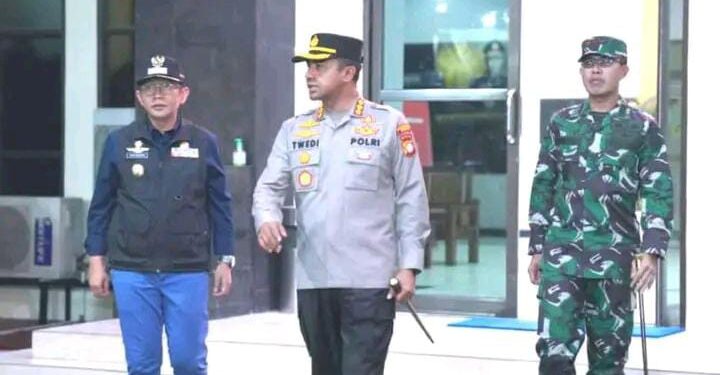 Cegah Kejahatan Jalanan, Pj.Bupati Bekasi Bantu APH Siapkan Satpol PP