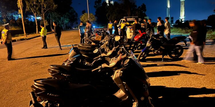Operasi Penertiban Menjelang Ramadan, Satlantas Polres Pelalawan Jaring Puluhan Kendaraan Roda Dua