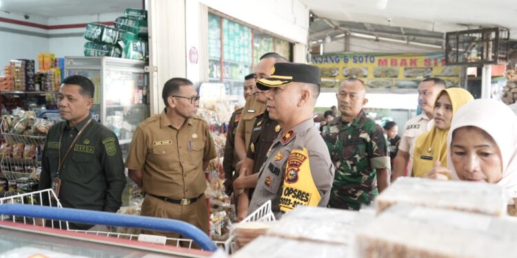 Polres Kuansing Laksanakan Pemantauan Kebutuhan Pokok dan Barang Penting Menyambut Bulan Suci Ramadhan 1445 H Tahun 2024