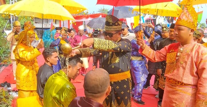 Buka Balimau Potang Mogang, Bupati H. Zukri, SE minta Masyarakat Lerstarikan Budaya