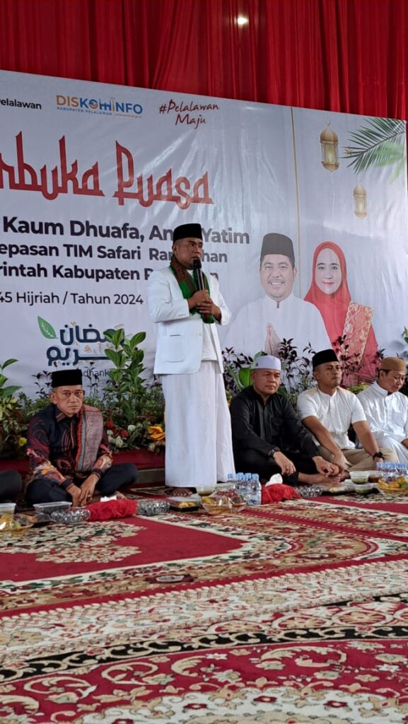 Buka Bersama Bupati Pelalawan H.Zukri