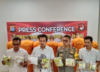 Polda Riau Gagalkan Peredaran 31 Kg Sabu dan Ribuan Ekstasi Jaringan Narkoba Internasional