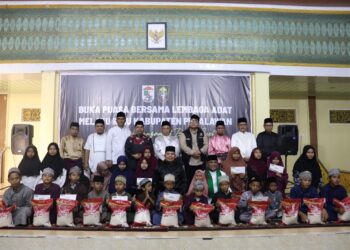 LAM – R Kabupaten Pelalawan adakan Buka Puasa Bersama Anak Yatim