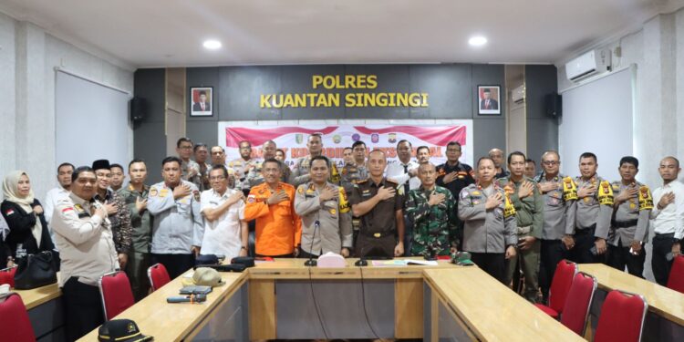 Polres Kuansing Gelar Rapat Koordinasi Lintas Sektoral untuk Persiapan Operasi Ketupat Lancang Kuning 2024 dan Penanganan Karhutla