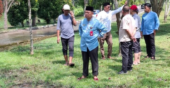 Atasi Banjir di Km 55, Pemkab Pelalawan Akan Buat Parit Selebar 1 Meter