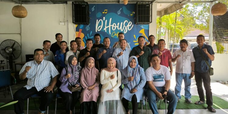 Ketua DPC Demokrat Rokan Hulu, Kelmi Amri S.H, Gelar Silaturahmi dengan Insan Pers