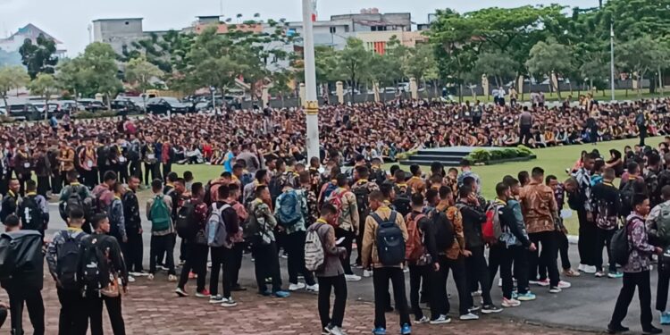 Seleksi Calon Polisi, Ribuan Peserta Padati Mapolda Riau