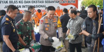Pemusnahan Barang Bukti Narkoba Jaringan Internasional, Kapolda Riau : Sikat Habis Kampung Narkoba
