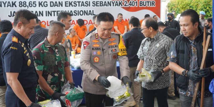 Pemusnahan Barang Bukti Narkoba Jaringan Internasional, Kapolda Riau : Sikat Habis Kampung Narkoba
