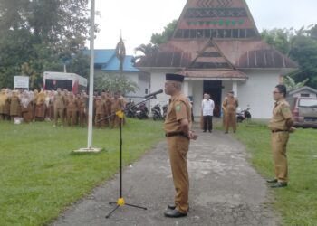 Asisten III Sekdakab Madina Pimpin Apel Gabungan di Halaman Kantor Camat Siabu