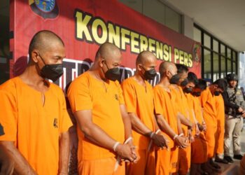 Misteri Tewasnya Tahanan Polsek Bukit Raya Terkuak, Polda Riau Tetapkan 5 Tersangka dalam Kasus Penganiayaan