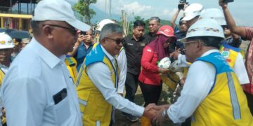 Mahyuzar Damping Pj Gubernur Aceh Tinjau Progres Pembangunan Bendungan Keureutoe