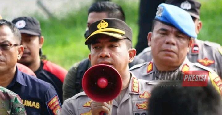 Polres Metro Bekasi Kerahkan Ratusan Personil Gabungan Lakukan Pengamanan dan Pengawalan Hari Buruh 1 Mei 2024