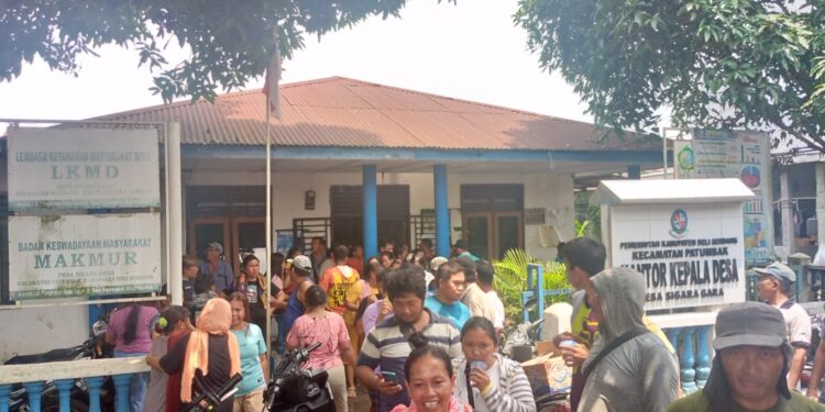 Warga Dusun IV Sigara-gara Protes Rancangan Perdes TPU