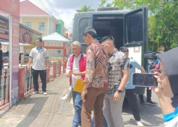 Kejari Kuansing Tahan Eks Bupati Sukarmis