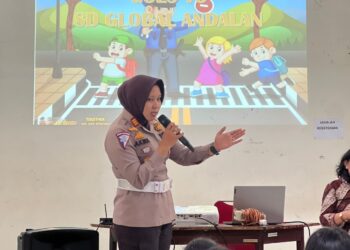 Ciptakan Kamseltibcar lantas di kalangan Pelajar Sat lantas Polres Pelalawan kembali gelar Polisi Dahabat Anak