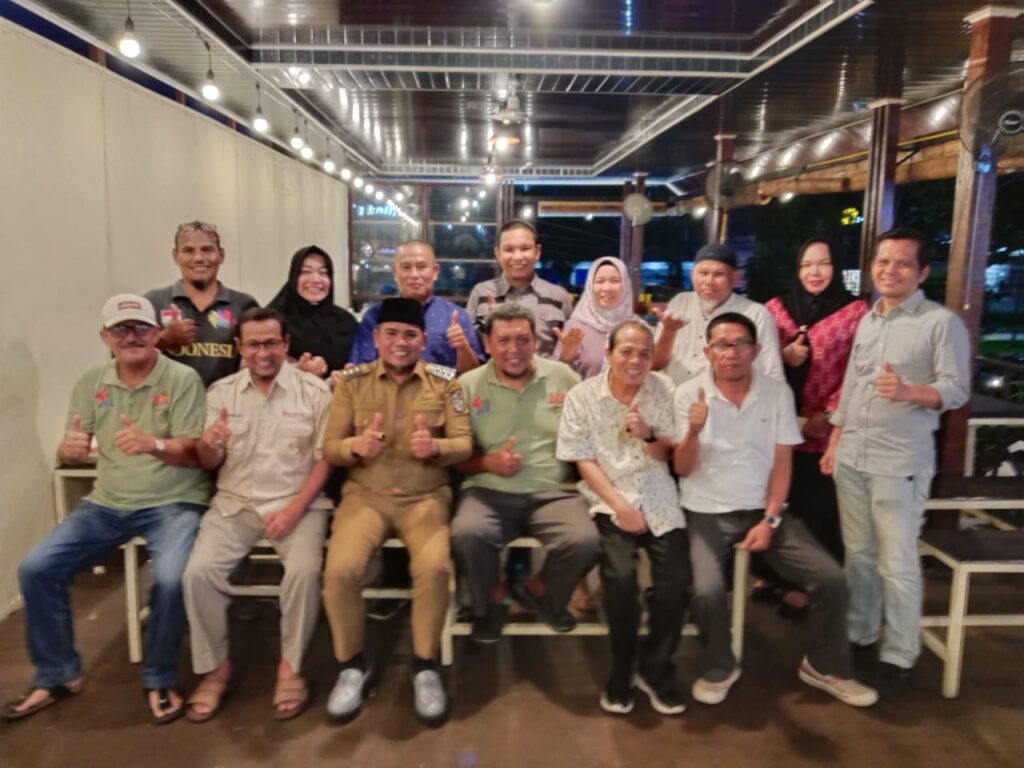 JMSI Riau ”Ngopi Sore” dengan Bupati Zukri, Kisah Sukses PDIP hingga Pilih Tetap Mengabdi di Pelalawan