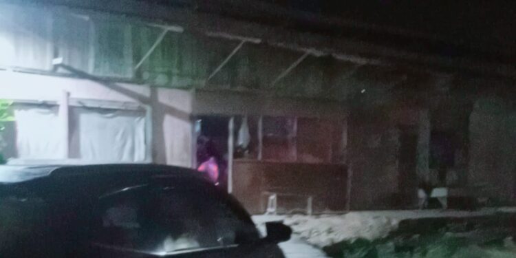 Warung Remang-Remang Km 2 Pangkalan Kerinci  Bebas Beroperasi, Warga Siap Tutup Paksa