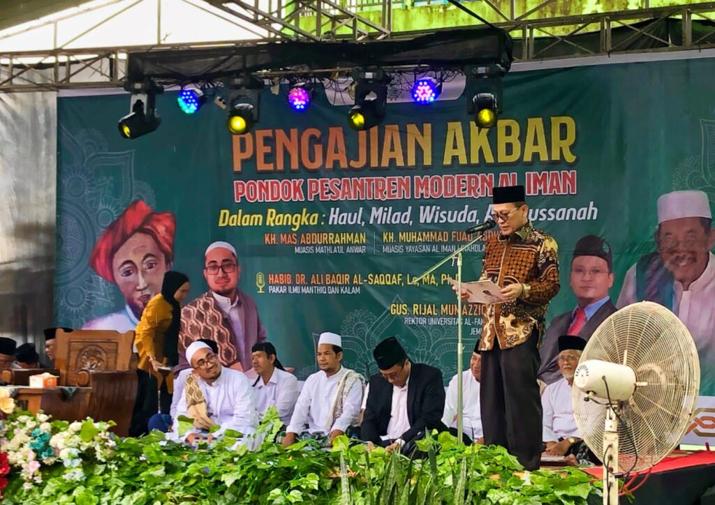 Ratusan Jama’ah Hadiri Pengajian Akbar Bersama Pj Bupati Tulang Bawang di Ponpes Al Iman, Banjar Agung