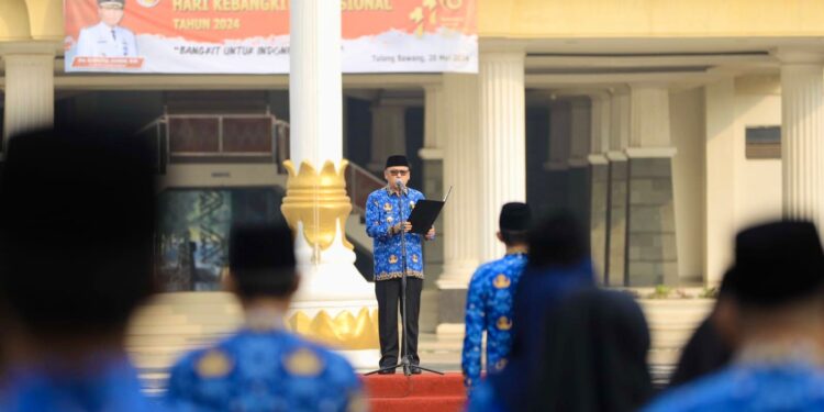 Peringati Hari Kebangkitan Nasional ke 116, Pemerintah Kabupaten Tulang Bawang Menggelar Upacara di Halaman Kantor Bupati 