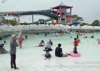 Pemandangan Memesona di Water Pak Puri Nirwana Cikarang Utara