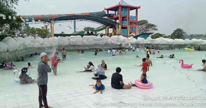 Pemandangan Memesona di Water Pak Puri Nirwana Cikarang Utara