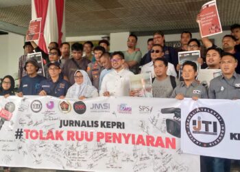 Jurnalis Kepri Unjuk Rasa Tolak RUU Penyiaran