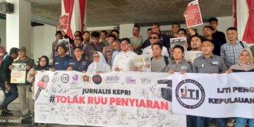 Jurnalis Kepri Unjuk Rasa Tolak RUU Penyiaran