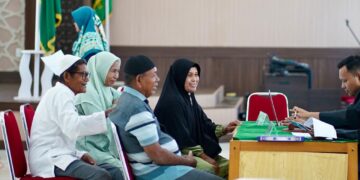 Kemensos Gelar Isbat Nikah 176 Pasangan Lanjut Usia di Aceh Utara, Mensos Risma Nyatakan Sekarang Semuanya Sudah Jelas