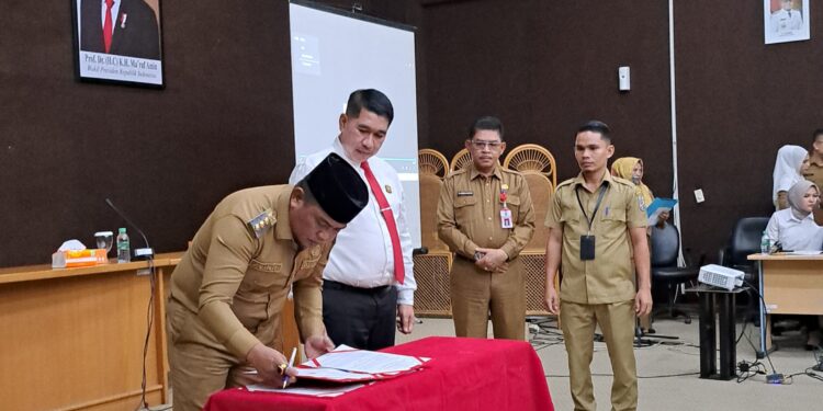 Pemkab Pelalawan dan Kejari Teken MoU Bidang Hukum