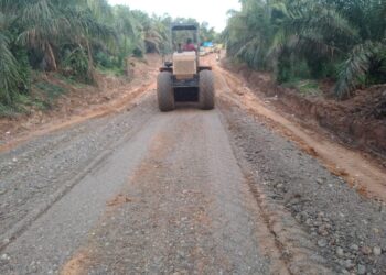 Dinas PUPR Rokan Hulu Gencar Lakukan Peningkatan Jalan Penghubung Desa