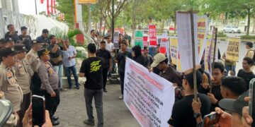 1000 Hektar Lahan Diagunkan, Mahasiswa Riau Demo Jilid 2 Di BRK Syariah