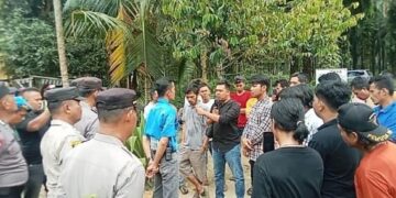 Tuntut hak CSR dan Plasma Warga 2 desa di Paluta demo kantor PT. Tindoan Bujing