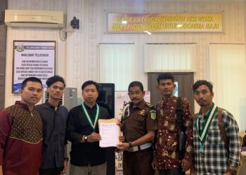 Cipayung Plus Pekanbaru Laporkan Dugaan Korupsi Pembangunan Jembatan Waterfront City ke Kejaksaan Tinggi Riau