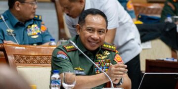 Panglima TNI Hadiri Rapat Kerja Komisi I DPR RI