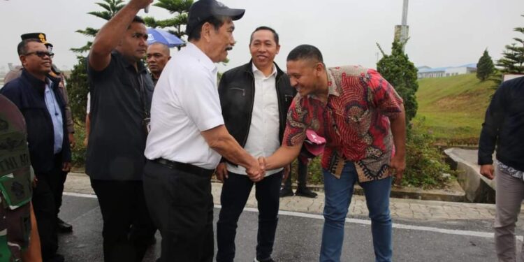Luhut Binsar Panjaitan Mentri Koordinator Bidang Kemaritiman dan Investasi Kunker ke Tapanuli Utara