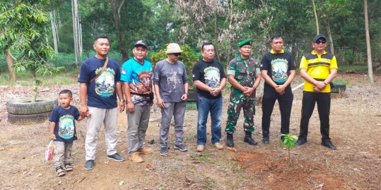 Camat Metro Utara” Heri Hendarto” Lakukan Tanam Pohon di Hari Anniversary CB CL ke 15