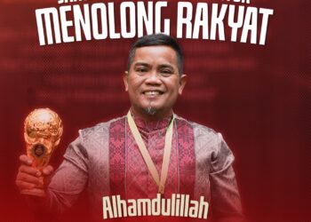 Bupati Pelalawan H. Zukri Terima Penghargaan UHC 2024, Diberikan Langsung oleh Prof.Dr. Muhadjir Effendy, M.A.P