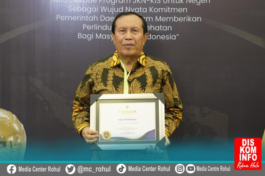 Bupati Rohul Sukiman Kembali Raih Penghargaan