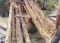 Jembatan Desa Tunas Karya Sikara-kara II Kecamatan Natal Mengundang Maut