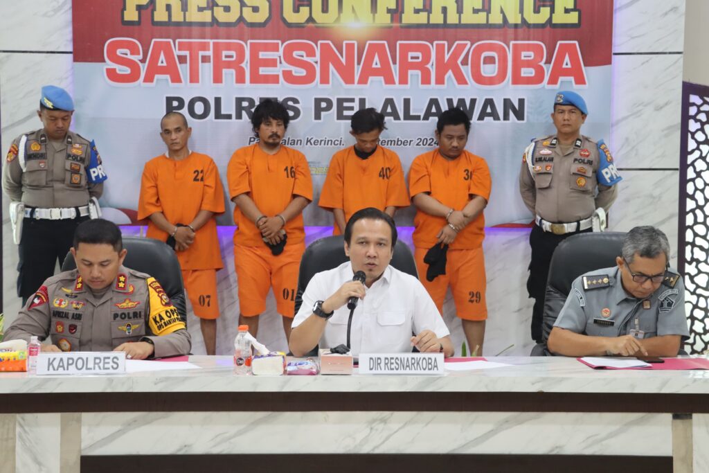 Polres Pelalawan Ungkap Jaringan Internasional Peredaran Narkoba, Amankan 5 Kg Sabu dan 1.870 Pil Ekstasi