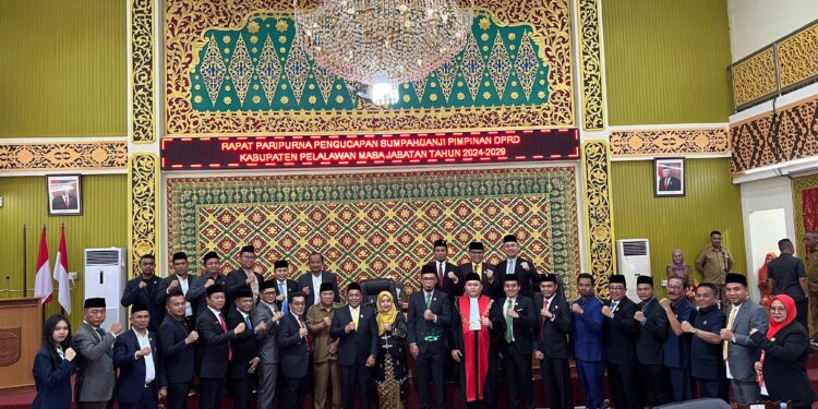 DPRD Pelalawan Resmi Lantik Pimpinan Baru untuk Masa Jabatan 2024-2029