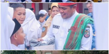 Ribuan Anak Yatim Terima Bantuan Perlengkapan Sekolah, Kebijakan Bupati H Zukri Terhadap Dunia Pendidikan