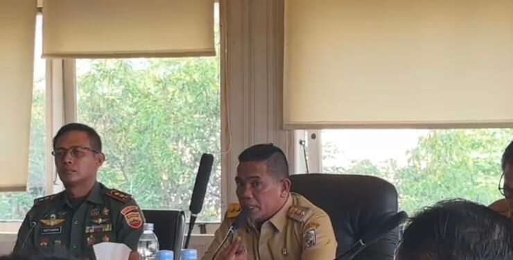 Pimpin Rapat Persiapan Tanam Padi Serentak : Bupati Zukri tekankan untuk mewujudkan Kedaulatan Pangan dari Pelalawan