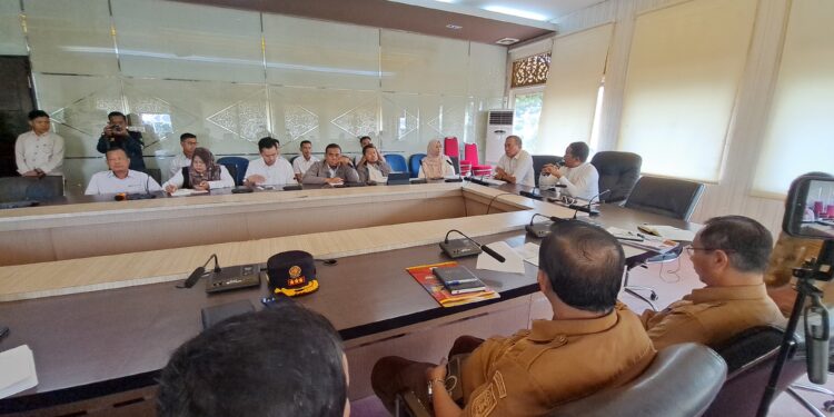 Bupati Zukri Bahas Penanganan Banjir Sungai Kampar Bersama BWS Sumatera III