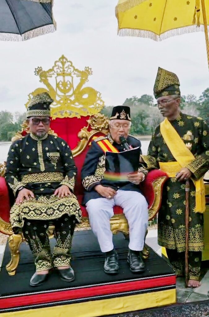 Bupati Zukri Hadiri Prosesi Adat Belimau Sultan Sambut Ramadan 1447 H di Istana Sayap Pelalawan