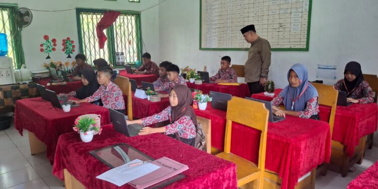 Siswa Kelas VI SD Negeri 33 Kaur Ikuti Tes TKA