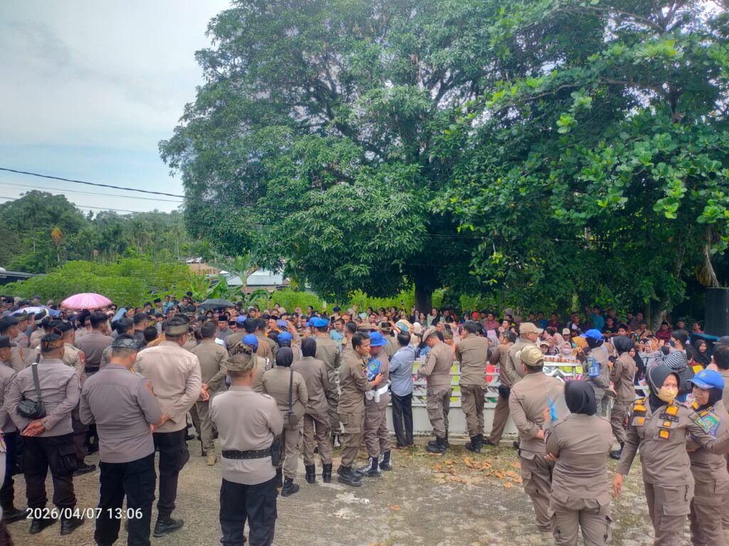Gelombang Aksi Rantau Kasai Menggema, Aparat Tegaskan Kasus Sariman Siregar Murni Pidana Bukan Kriminalisasi