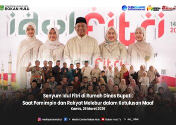 Senyum Idul Fitri di Rumah Dinas Bupati: Saat Pemimpin dan Rakyat Melebur dalam Ketulusan Maaf