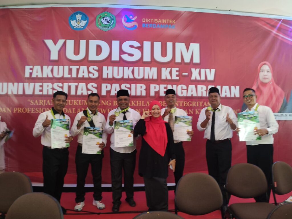 Menembus Batas, Menggapai Asa: Perjalanan Sukrial Halomoan Nasution Meraih Gelar Sarjana Hukum
